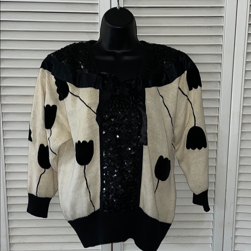 Vintage Bonnie & Bill tulip sequin bow tie sweater